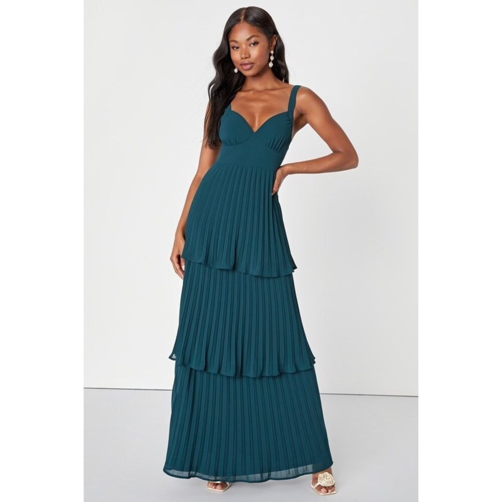 🆕 Lulus Emerald Green Pleated Tiered Backless Maxi Dress - Size 3X